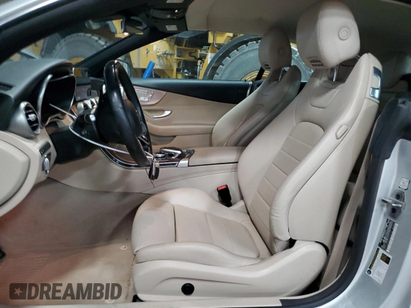 2019 Mercedes-Benz C 300 z VIN WDDWK8EB0KF826740, wystawiony jako Copart lot #47820995 z przebiegiem 97 318 mil mil oraz Szkoda całkowita • Salvage title. Historia ofert i sprzedaży dostępna na DreamBid. Obrazek 7.