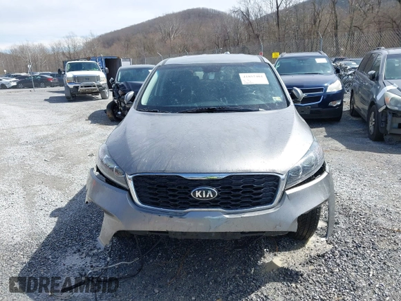 2019 Kia Sorento L with VIN 5XYPG4A32KG512687, listed as a IAAI auction lot 41857401 with 108,483 mi miles. Bid and sale history available at carsss.com. Image 12.