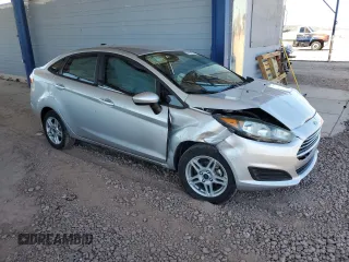 2017 Ford Fiesta SE z VIN 3FADP4BJ5HM145950, wystawiony jako Copart lot #54406095 z przebiegiem 45 395 mil mil oraz Szkoda całkowita • Salvage title. Historia ofert i sprzedaży dostępna na DreamBid. Obrazek 4.
