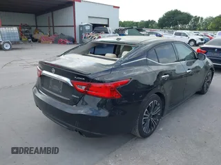 2017 Nissan Maxima SR z VIN 1N4AA6AP1HC405669, wystawiony jako IAAI lot #42157811 z przebiegiem 103 127 mil mil oraz . Historia ofert i sprzedaży dostępna na DreamBid. Obrazek 4.