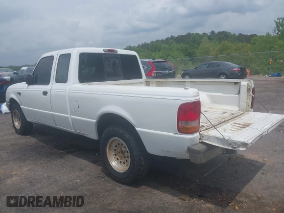 1996 Ford Ranger XL z VIN 1FTCR14A2TPB29154, wystawiony jako IAAI lot #42065099 z przebiegiem 250 809 mil mil oraz . Historia ofert i sprzedaży dostępna na DreamBid. Obrazek 3.