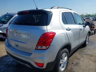 2020 Chevrolet Trax LT with VIN KL7CJLSBXLB039596, listed as a IAAI auction lot 41986195 with 25,538 mi miles and . Bid and sale history available at DreamBid. Image 4.