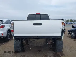 2008 Toyota Tacoma with VIN 5TEUU42N28Z531007, listed as a IAAI auction lot 41743306 with 92,105 mi miles and . Bid and sale history available at DreamBid. Image 17.