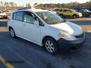2011 Nissan Versa 1.8 S with VIN 3N1BC1CP2BL403100, listed as a IAAI auction lot 41552284 with 186,551 mi miles. Bid and sale history available at carsss.com. Image 1.