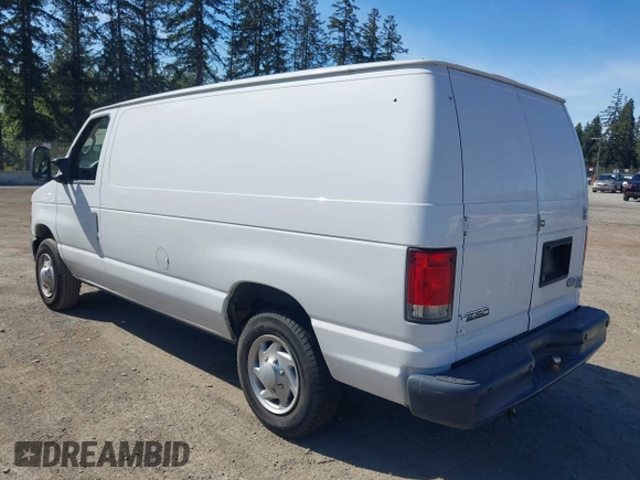 2013 Ford Econoline Cargo Commercial z VIN 1FTNE1EW5DDB12110, wystawiony jako IAAI lot #42170862 z przebiegiem 118 679 mil mil oraz . Historia ofert i sprzedaży dostępna na DreamBid. Obrazek 3.