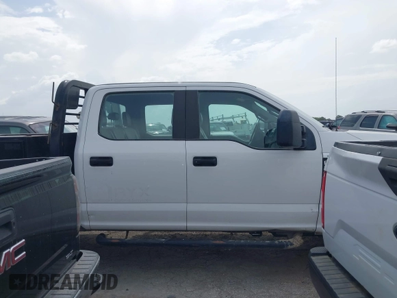 2019 Ford F-250 XL with VIN 1FD7W2B61KEG48748, listed as a IAAI auction lot 42560434 with 161,957 mi miles and . Bid and sale history available at DreamBid. Image 13.