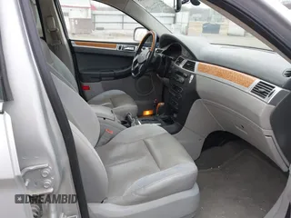 2008 Chrysler Pacifica Limited с VIN 2A8GF78X98R100762, выставлен на аукционе IAAI как лот 41462095 с пробегом 161 253 миль миль и . История ставок и продаж доступна на DreamBid. Изображение 5.