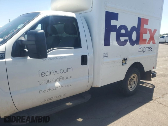 2015 Ford F-250 XL with VIN 1FDBF2B64FED21552, listed as a IAAI auction lot 42671245 with 266,037 mi miles and . Bid and sale history available at DreamBid. Image 6.