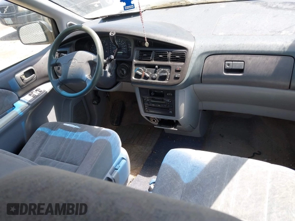 1998 Toyota Sienna LE с VIN 4T3ZF13C8WU077141, выставлен на аукционе IAAI как лот 42396363 с пробегом Не указан миль и . История ставок и продаж доступна на DreamBid. Изображение 5.
