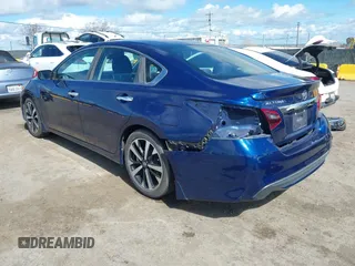 2018 Nissan Altima 2.5 S with VIN 1N4AL3AP3JC142423, listed as a IAAI auction lot 41793851 with 61,391 mi miles. Bid and sale history available at carsss.com. Image 3.