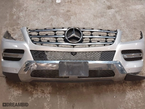 2014 Mercedes-Benz M-Class ML 350 with VIN 4JGDA5HB1EA312780, listed as a IAAI auction lot 41841481 with 183,196 mi miles. Bid and sale history available at carsss.com. Image 12.