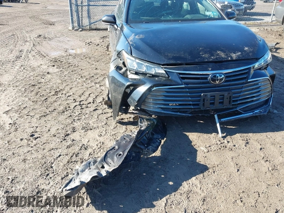 2019 Toyota Avalon XLE with VIN 4T1BZ1FB6KU013940, listed as a IAAI auction lot 42045140 with 67,368 mi miles. Bid and sale history available at carsss.com. Image 6.
