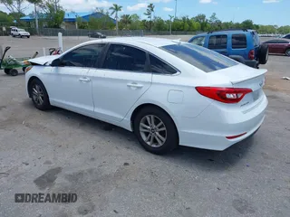2016 Hyundai Sonata 2.4L z VIN 5NPE24AFXGH327870, wystawiony jako IAAI lot #42173050 z przebiegiem 72 000 mil mil oraz . Historia ofert i sprzedaży dostępna na DreamBid. Obrazek 3.
