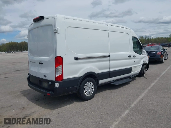 2019 Ford Transit with VIN 1FTYE2CM2KKB21876, listed as a IAAI auction lot 42026853 with Not provided miles and . Bid and sale history available at DreamBid. Image 4.