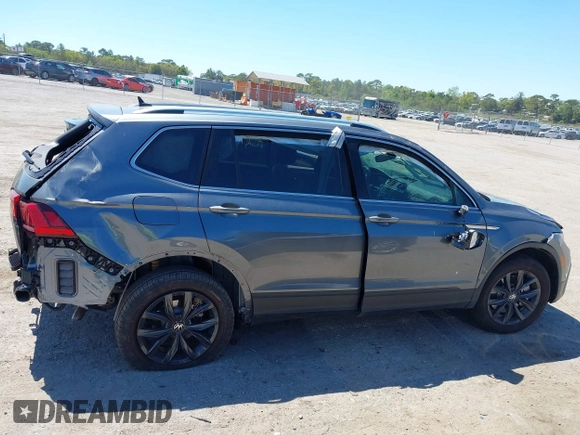 2024 Volkswagen Tiguan SE with VIN 3VVNB7AX6RM161369, listed as a IAAI auction lot 41888229 with 5,173 mi miles and . Bid and sale history available at DreamBid. Image 13.