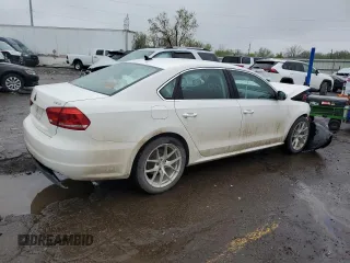 2015 Volkswagen Passat SE z VIN 1VWBV7A32FC019181, wystawiony jako Copart lot #55873865 z przebiegiem 170 330 mil mil oraz Czysty tytuł • Clean title. Historia ofert i sprzedaży dostępna na DreamBid. Obrazek 3.