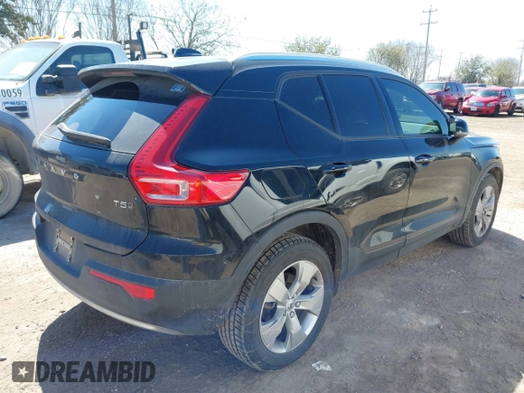 2019 Volvo XC40 Momentum with VIN YV4162XZ3K2018371, listed as a IAAI auction lot 41650401 with 86,647 mi miles and . Bid and sale history available at carsss.com. Image 4.
