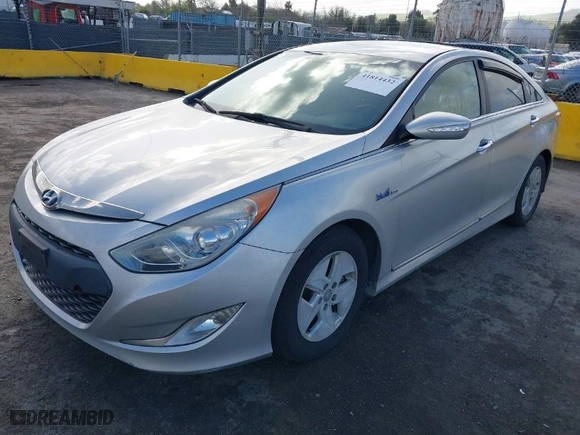 2012 Hyundai Sonata Hybrid with VIN KMHEC4A46CA058307, listed as a IAAI auction lot 41814432 with 140,355 mi miles. Bid and sale history available at carsss.com. Image 2.