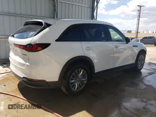 2024 Mazda CX-90 Preferred z VIN JM3KKBHD6R1139537, wystawiony jako Copart lot #60671264 z przebiegiem 6 841 mil mil oraz Czysty tytuł • Clean title. Historia ofert i sprzedaży dostępna na DreamBid. Obrazek 3.
