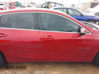 2018 Chevrolet Malibu LT z VIN 1G1ZD5ST3JF163720, wystawiony jako IAAI lot #41284795 z przebiegiem 106 231 mil mil oraz . Historia ofert i sprzedaży dostępna na DreamBid. Obrazek 13.