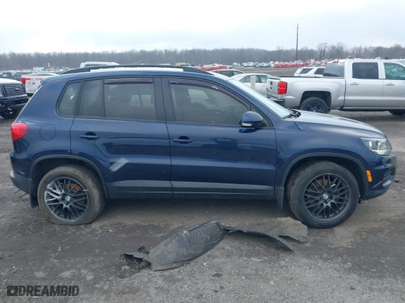 2016 Volkswagen Tiguan R-Line with VIN WVGAV7AX9GW559849, listed as a IAAI auction lot 41638636 with 133,751 mi miles. Bid and sale history available at carsss.com. Image 12.