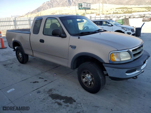 1998 Ford F-250 Standard with VIN 1FTPX28L1WKC07787, listed as a Copart auction lot 75915464 with NaN miles and Clean Title. Bid and sale history available at carsss.com. Image 4.