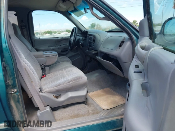 1997 Ford F-150 с VIN 2FTDX18WXVCA53204, выставлен на аукционе IAAI как лот 42651748 с пробегом 270 220 миль миль и . История ставок и продаж доступна на DreamBid. Изображение 5.