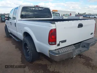 2005 Ford F-250 XL with VIN 1FTSW20P05EB22609, listed as a IAAI auction lot 41353873 with 328,940 mi miles and . Bid and sale history available at DreamBid. Image 3.