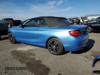 2020 BMW 2 Series 230i xDrive with VIN WBA2K1C01L7D97038, listed as a Copart auction lot 80822614 with 32,694 mi miles and Salvage Title. Bid and sale history available at carsss.com. Image 2.