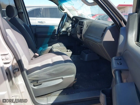 2005 Ford Explorer Sport Trac XLS with VIN 1FMZU67K75UA18027, listed as a IAAI auction lot 41694106 with 144,900 mi miles. Bid and sale history available at carsss.com. Image 5.