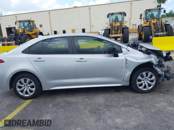 2024 Toyota Corolla LE with VIN 5YFB4MDE7RP082449, listed as a IAAI auction lot 42071209 with 35,825 mi miles. Bid and sale history available at carsss.com. Image 14.