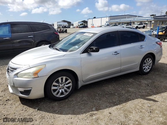 2015 Nissan Altima 2.5 with VIN 1N4AL3AP7FC281798, listed as a Copart auction lot 44818835 with 135,663 mi miles and Salvage Title. Bid and sale history available at carsss.com. Image 1.
