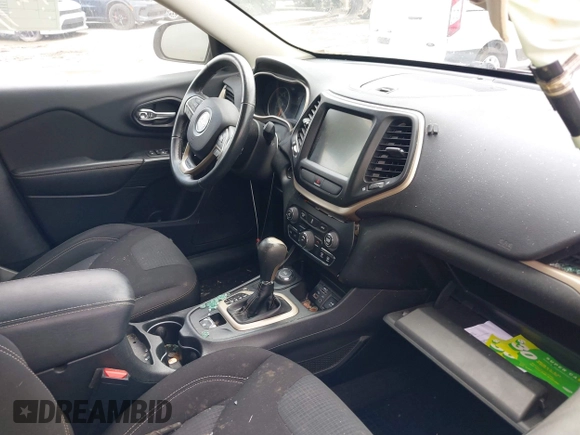 2016 Jeep Cherokee Altitude z VIN 1C4PJMCB4GW267634, wystawiony jako IAAI lot #41320557 z przebiegiem 74 731 mil mil oraz . Historia ofert i sprzedaży dostępna na DreamBid. Obrazek 5.
