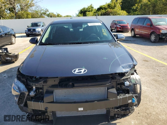 2024 Hyundai Kona Essential with VIN KM8HA3AB5RU179915, listed as a Copart auction lot 73300114 with 1,035 mi miles and Salvage Title. Bid and sale history available at DreamBid. Image 5.