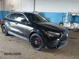 2024 Mercedes-Benz GLA 35 AMG z VIN W1N4N5BB0RJ577108, wystawiony jako IAAI lot #42237048 z przebiegiem 6020 mil mil oraz . Historia ofert i sprzedaży dostępna na DreamBid. Obrazek 1.