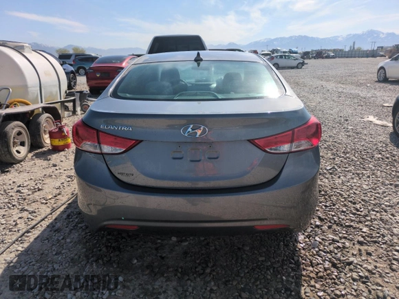 2013 Hyundai Elantra Limited z VIN 5NPDH4AE7DH444819, wystawiony jako Copart lot #53294505 z przebiegiem 117 342 mil mil oraz Szkoda całkowita • Salvage title. Historia ofert i sprzedaży dostępna na DreamBid. Obrazek 6.