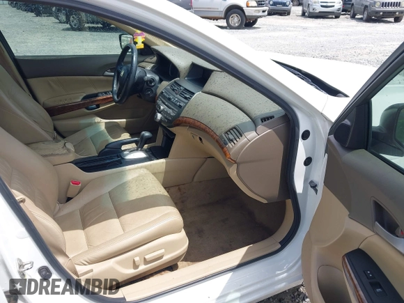 2010 Honda Accord EX-L z VIN 5KBCP3F82AB011531, wystawiony jako IAAI lot #42212438 z przebiegiem 144 105 mil mil oraz . Historia ofert i sprzedaży dostępna na DreamBid. Obrazek 5.