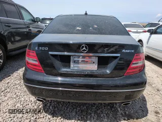 2013 Mercedes-Benz C 300 Sport z VIN WDDGF8AB2DA874626, wystawiony jako Copart lot #58544845 z przebiegiem Nie podano mil oraz Szkoda całkowita • Salvage title. Historia ofert i sprzedaży dostępna na DreamBid. Obrazek 6.