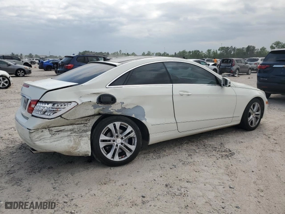 2010 Mercedes-Benz E-Class E 350 with VIN WDDKJ5GBXAF057529, listed as a Copart auction lot 53238945 with 148,617 mi miles and Clean Title. Bid and sale history available at carsss.com. Image 3.