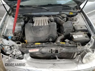 2005 Hyundai Sonata GL with VIN KMHWF25H05A169449, listed as a Copart auction lot 40015383 with 171,927 mi miles and Non Repairable. Bid and sale history available at carsss.com. Image 7.
