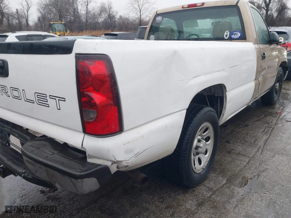 2006 Chevrolet Silverado 1500 Work Truck with VIN 1GCEC14VX6E115841, listed as a IAAI auction lot 41504420 with 316,978 mi miles. Bid and sale history available at carsss.com. Image 20.