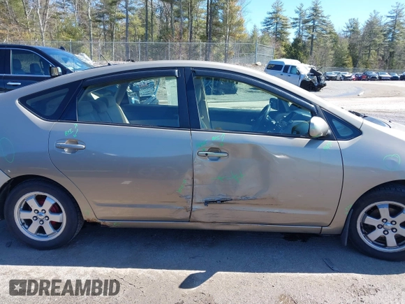 2004 Toyota Prius z VIN JTDKB20U140070419, wystawiony jako IAAI lot #41985652 z przebiegiem 227 401 mil mil oraz . Historia ofert i sprzedaży dostępna na DreamBid. Obrazek 13.