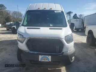 2022 Ford Transit with VIN 1FDVU4XG8NKA61060, listed as a Copart auction lot 86048524 with 33,522 mi miles and Salvage Title. Bid and sale history available at DreamBid. Image 5.