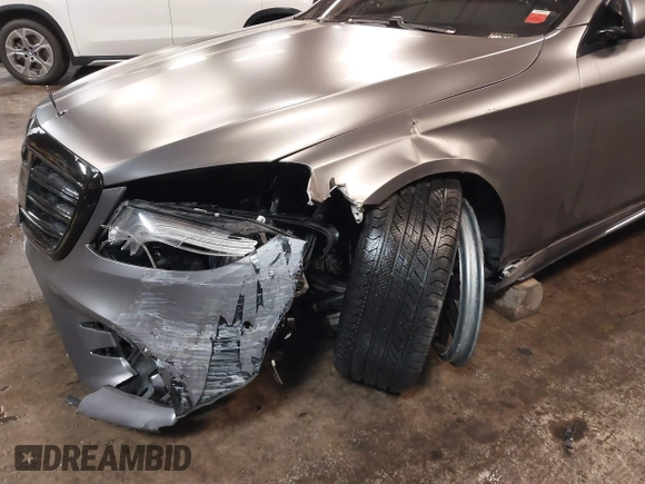 2019 Mercedes-Benz S 560 with VIN WDDUG8GB6KA457322, listed as a IAAI auction lot 41579027 with 34,312 mi miles and . Bid and sale history available at DreamBid. Image 6.