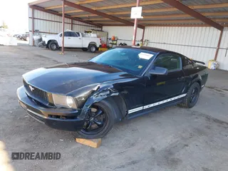2007 Ford Mustang Deluxe with VIN 1ZVFT80N575352139, listed as a IAAI auction lot 41626063 with 113,792 mi miles. Bid and sale history available at carsss.com. Image 18.