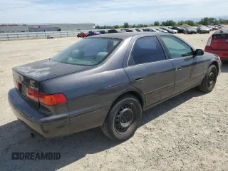 2001 Toyota Camry CE z VIN 4T1BG22K61U780042, wystawiony jako Copart lot #58605455 z przebiegiem 163 833 mil mil oraz Szkoda całkowita • Salvage title. Historia ofert i sprzedaży dostępna na DreamBid. Obrazek 3.