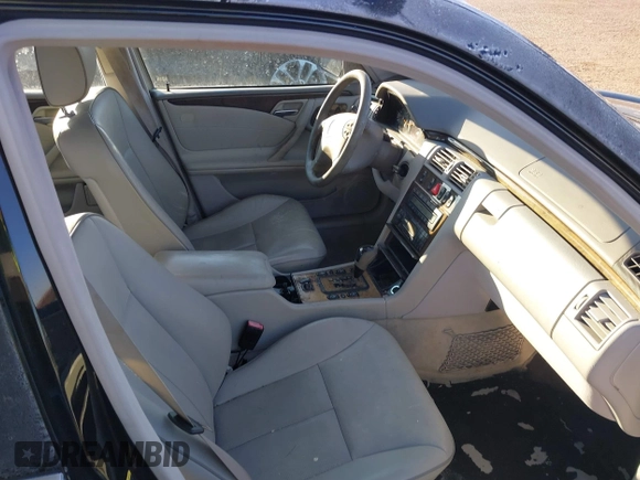 2002 Mercedes-Benz E-Class with VIN WDBJF65J32B485019, listed as a IAAI auction lot 41388188 with 119,417 mi miles. Bid and sale history available at carsss.com. Image 5.