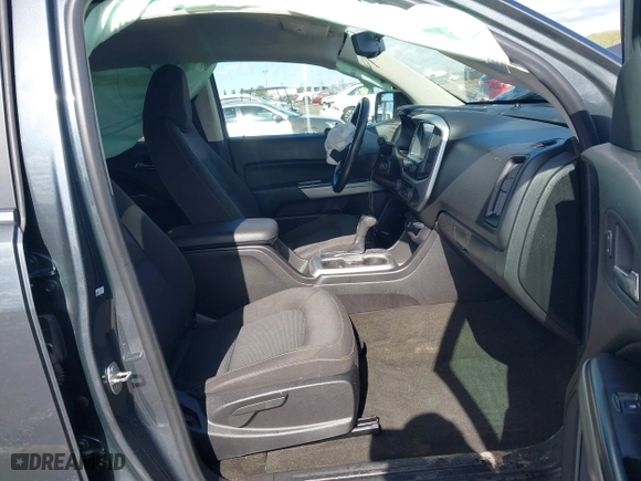 2015 Chevrolet Colorado 4WD LT with VIN 1GCGTBE37F1208139, listed as a IAAI auction lot 41589530 with 105,806 mi miles. Bid and sale history available at carsss.com. Image 5.