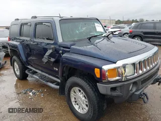 2007 Hummer H3 SUV with VIN 5GTDN13E578250970, listed as a IAAI auction lot 41560783 with 164,136 mi miles. Bid and sale history available at carsss.com. Image 1.