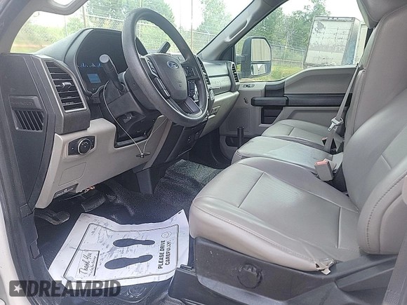 2019 Ford F-250 XL with VIN 1FT7X2B66KEE56940, listed as a IAAI auction lot 42282376 with 176,667 mi miles and . Bid and sale history available at DreamBid. Image 21.